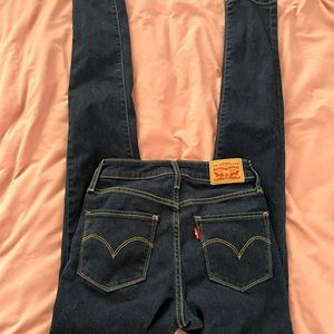 Levis jeans 721 dark blue size 25